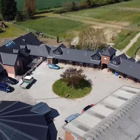 Falabella Suite With Amazing Views Of Stud Farm. Driffield Exteriér fotografie